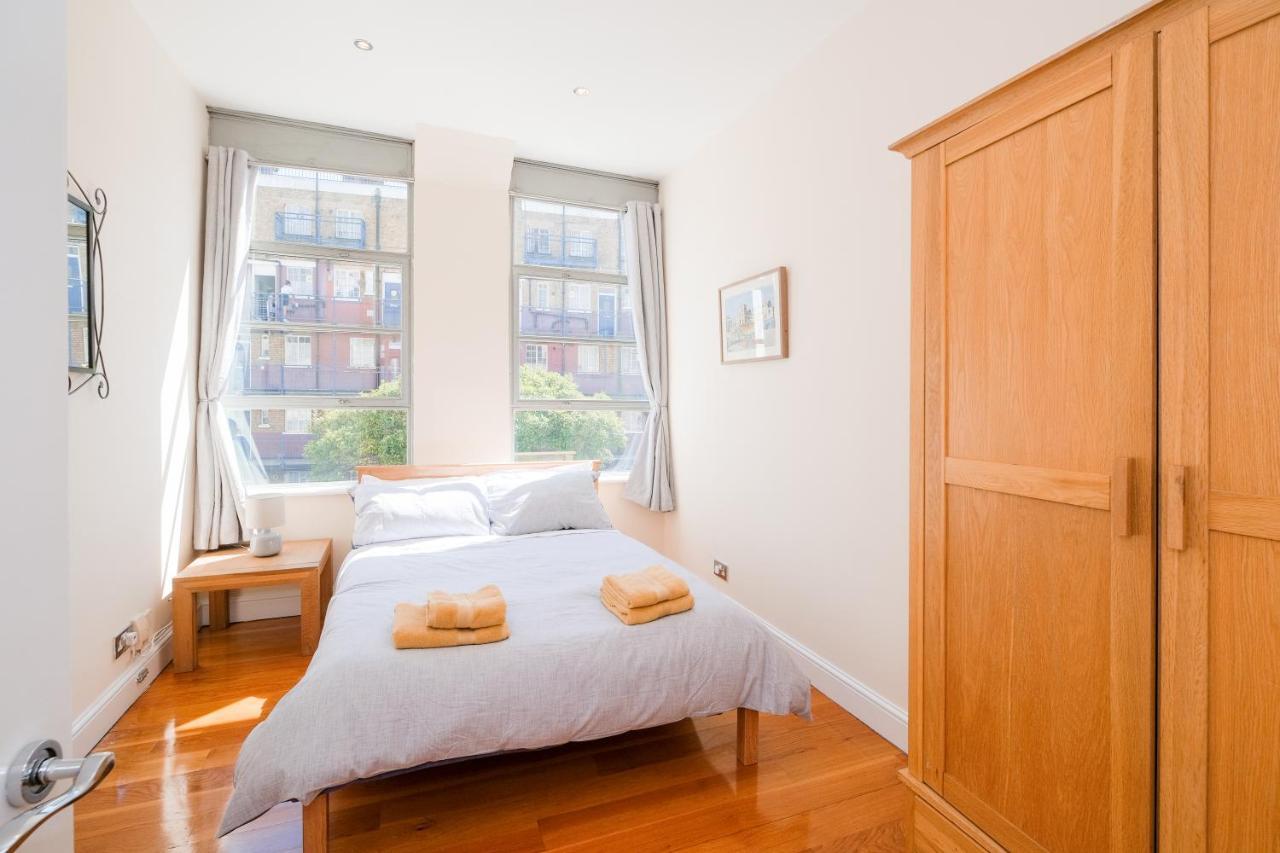 Апартаменты Lovely 2 Bed Flat In Canal Side Gated Development Лондон Экстерьер фото